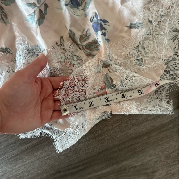 3/$20⚡️ Pink Floral Lace Trim Romper One Piece Teddy Lingerie Open Back Shein - Picture 12 of 12